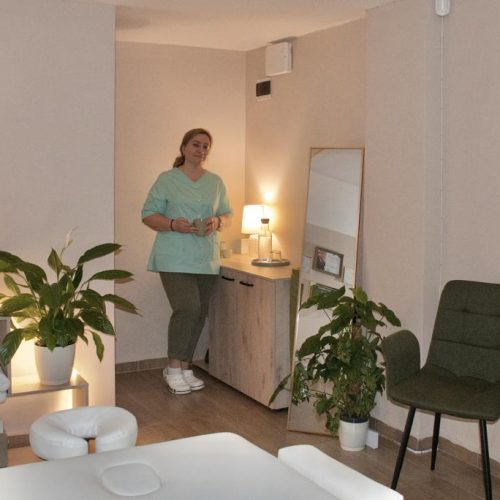 massage-room-beautiful-lady-foto-6